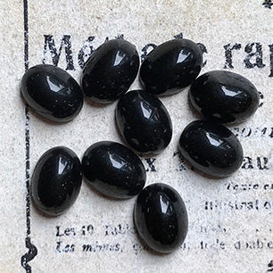 glass cabochon in black for jewelry making
