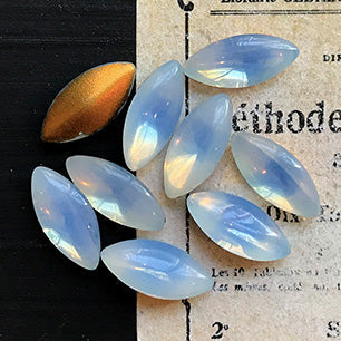 glass rhinestone in blue for jewelry making