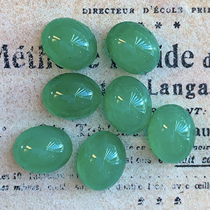 glass cabochon in green for jewelry making