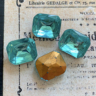 glass rhinestone in blue for jewelry making