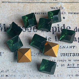 glass rhinestone in green for jewelry making