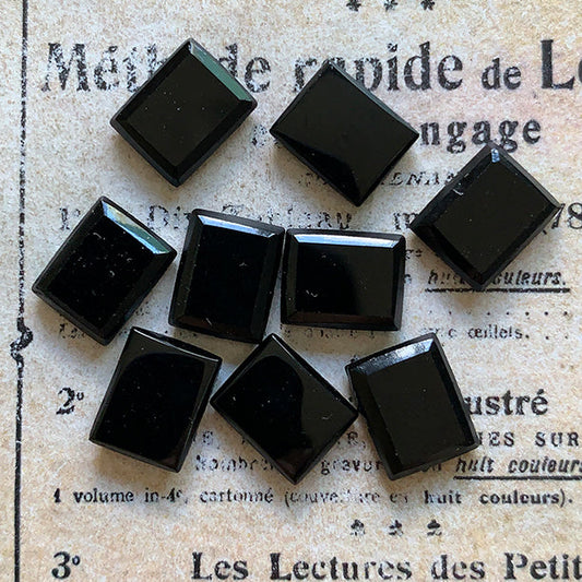 glass cabochon in black for jewelry making