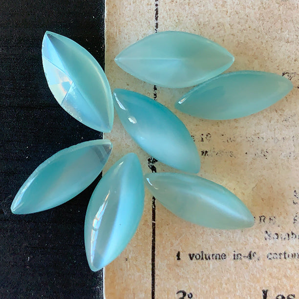 glass rhinestone in turquoise for jewelry making