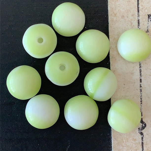 glass cabochon in green for jewelry making