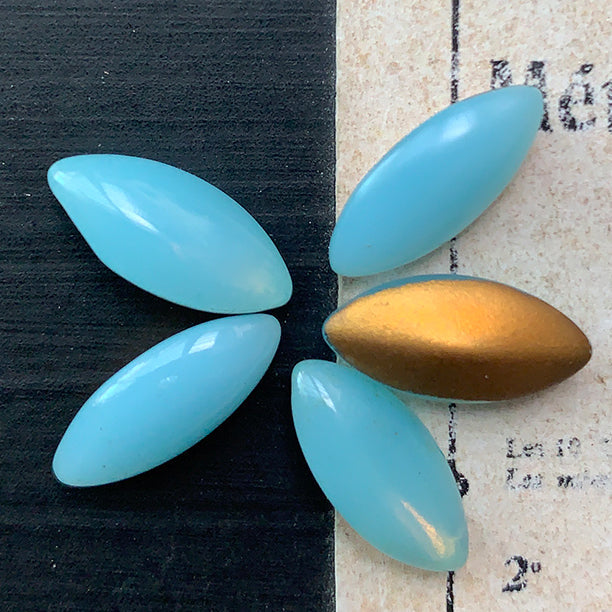 glass rhinestone in turquoise for jewelry making