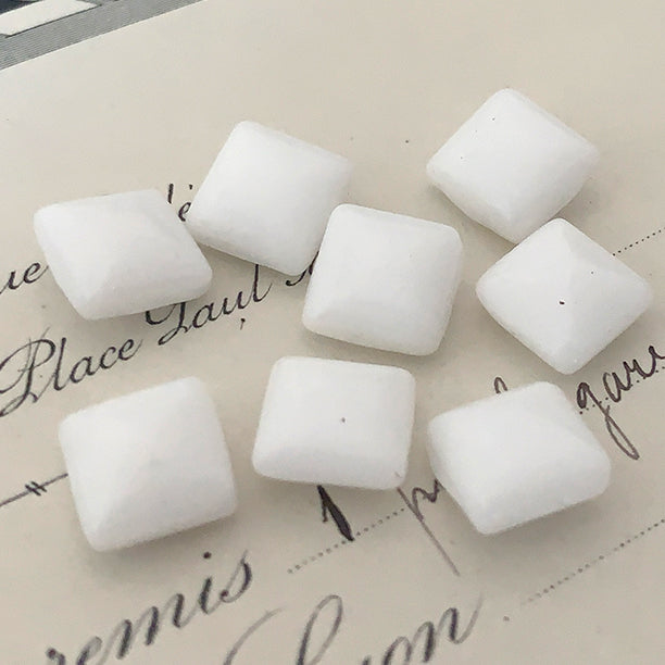 glass rhinestone in white for jewelry making