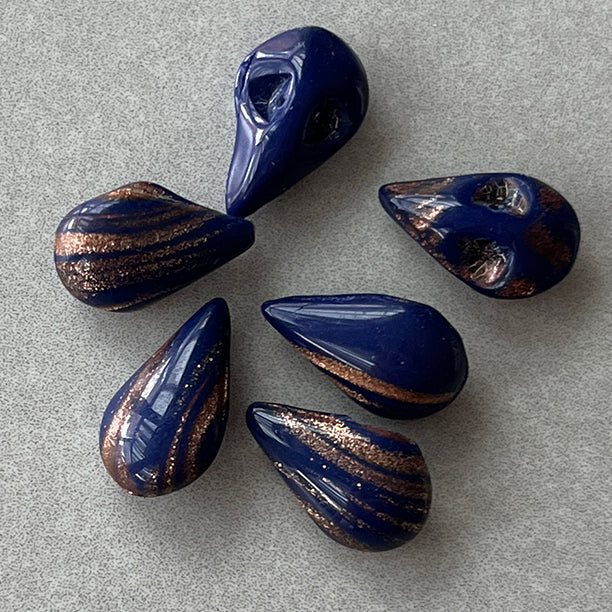 pear-shaped glass rhinestone in blue for jewelry making