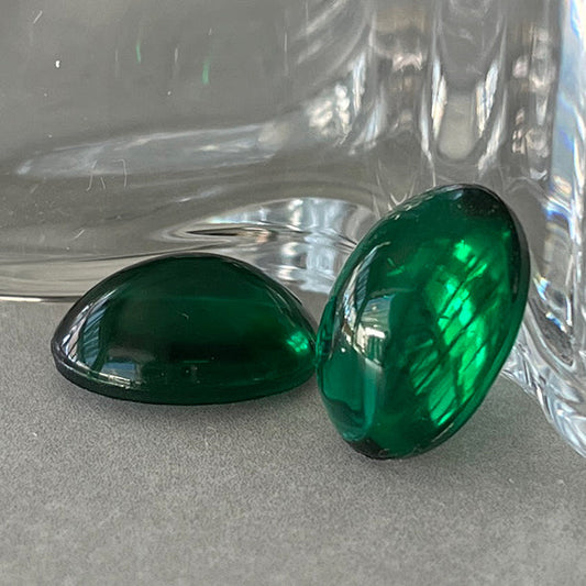 glass cabochon in green for jewelry making