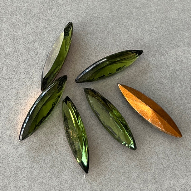 glass rhinestone in green for jewelry making