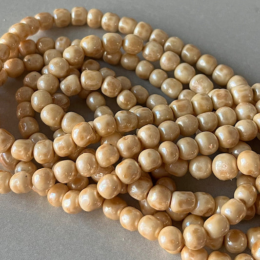 Vintage Japan Glass Beige Bead 6mm 76cm 1 Strand VPL-8891