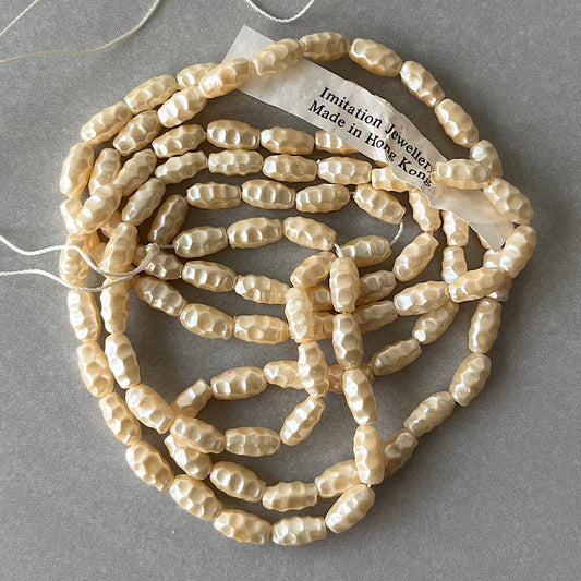 Vintage Hong Kong Lucite Pear Bead 9x5mm 1 Strand VPL-8910